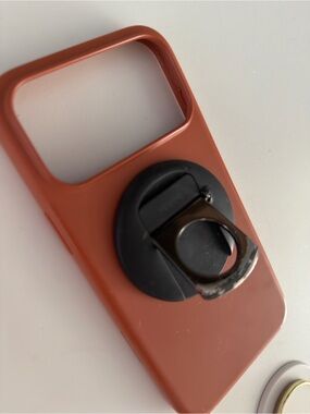 Belkin iPhone mount with MagSafe for Mac books & Ring Holder